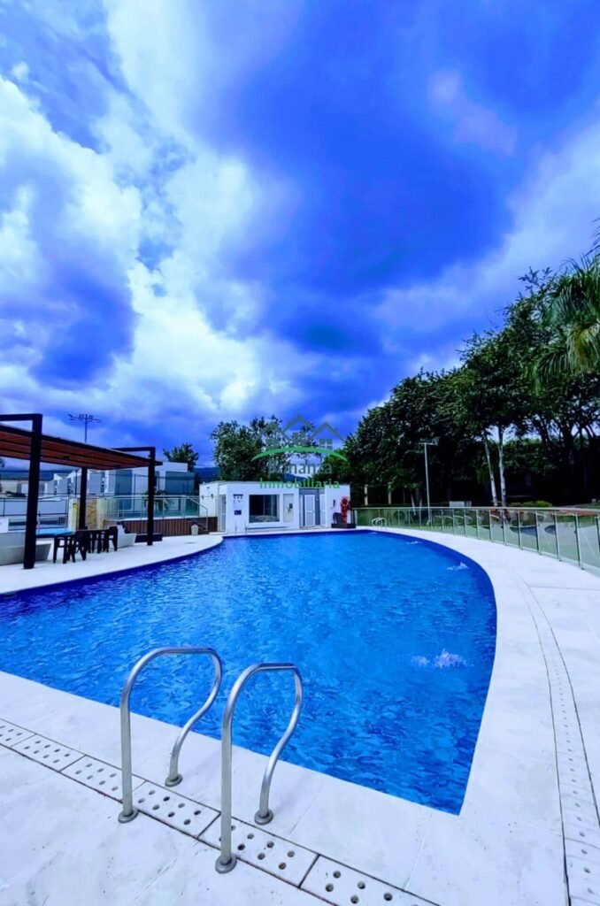 Piscina del Conjunto